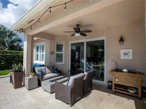4450 Laurel Pl, Weston FL 33332