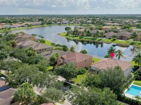 4450 Laurel Pl, Weston FL 33332