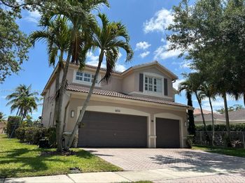 4450 Laurel Pl