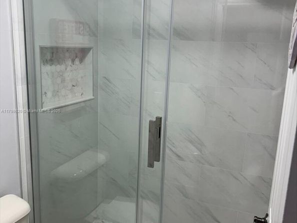 4450 Laurel Pl, Weston FL 33332