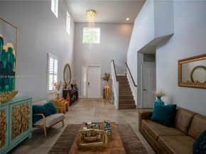 4450 Laurel Pl, Weston FL 33332