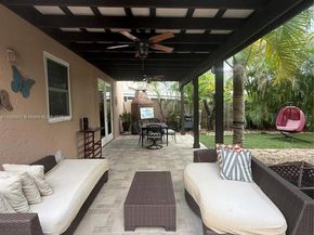 250 NW 151st Ave, Pembroke Pines FL 33028