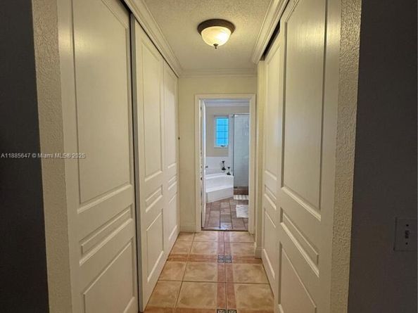 250 NW 151st Ave, Pembroke Pines FL 33028