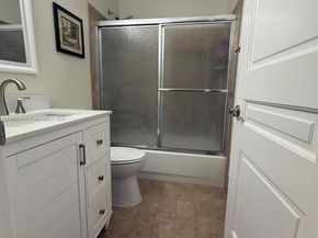 250 NW 151st Ave, Pembroke Pines FL 33028