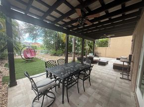 250 NW 151st Ave, Pembroke Pines FL 33028