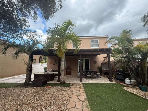 250 NW 151st Ave, Pembroke Pines FL 33028