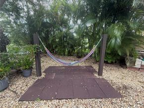 250 NW 151st Ave, Pembroke Pines FL 33028