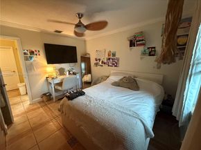 250 NW 151st Ave, Pembroke Pines FL 33028