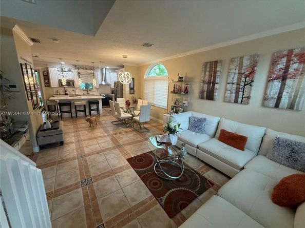 250 NW 151st Ave, Pembroke Pines FL 33028