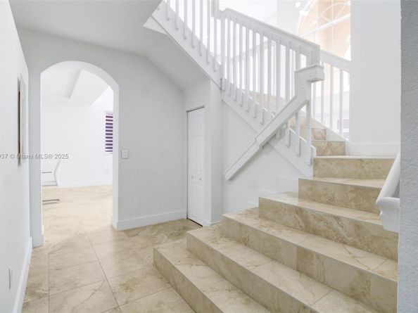 1033 NE 35th Ave, Homestead FL 33033