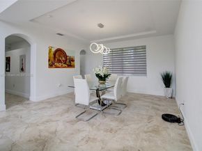 1033 NE 35th Ave, Homestead FL 33033