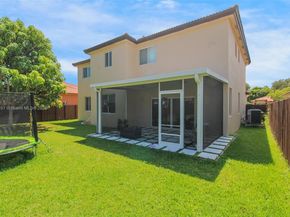 1033 NE 35th Ave, Homestead FL 33033