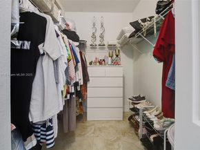 1033 NE 35th Ave, Homestead FL 33033
