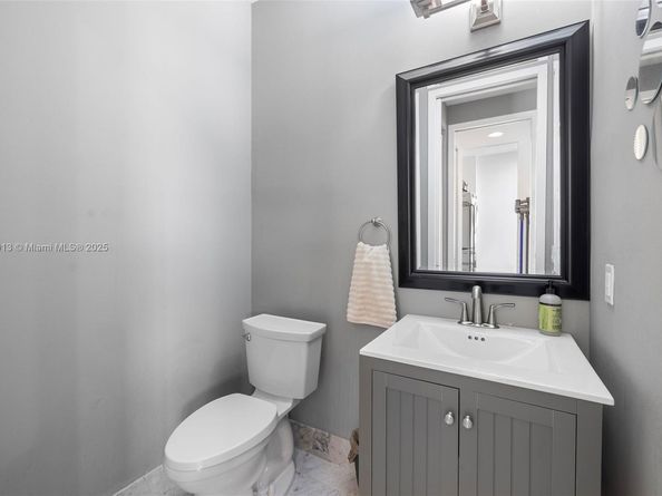 721 SE 12th Ct 4, Fort Lauderdale FL 33316