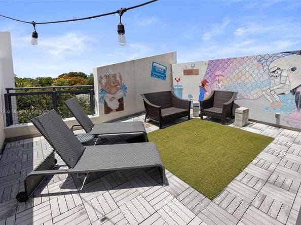 721 SE 12th Ct 4, Fort Lauderdale FL 33316