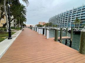 3001 NE 185th St 612, Aventura FL 33180