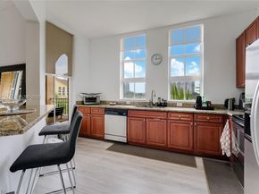 3001 NE 185th St 612, Aventura FL 33180