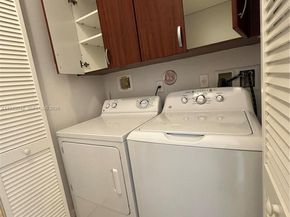 Undisclosed Address #A11943048, Sunrise FL 33323