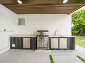 10860 SW 40th Ter, Miami FL 33165