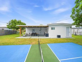 10860 SW 40th Ter, Miami FL 33165