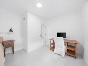 10860 SW 40th Ter, Miami FL 33165