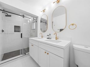 10860 SW 40th Ter, Miami FL 33165
