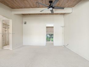 8811 Gatehouse Rd 8, Plantation FL 33324
