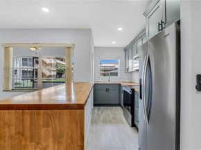 5300 Washington St A137, Hollywood FL 33021