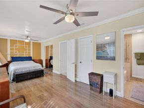 5240 Redwood Ct, Plantation FL 33317