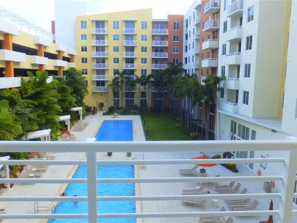 2775 NE 187th St 329, Aventura FL 33180