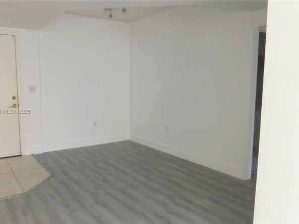 2775 NE 187th St 329, Aventura FL 33180