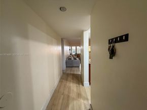 1709 Whitehall Dr 405, Davie FL 33324