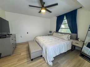 1709 Whitehall Dr 405, Davie FL 33324