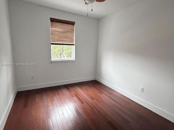 8513 NW 109th Ct, Doral FL 33178