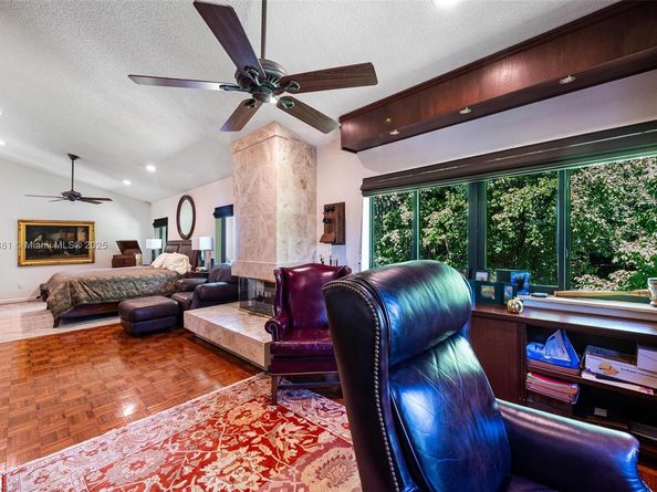 2000 S Bayshore Dr 72, Miami FL 33133