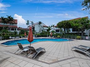 2000 S Bayshore Dr 72, Miami FL 33133