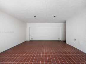 2000 S Bayshore Dr 72, Miami FL 33133