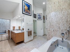2000 S Bayshore Dr 72, Miami FL 33133