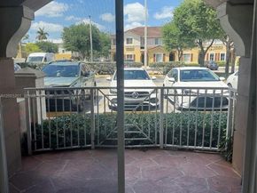 8826 W Flagler St 102, Miami FL 33174