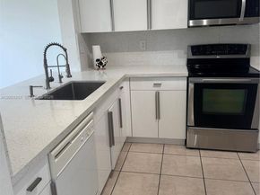 8826 W Flagler St 102, Miami FL 33174