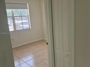8826 W Flagler St 102, Miami FL 33174