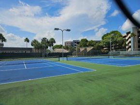 900 Colony Point Cir 505, Pembroke Pines FL 33026