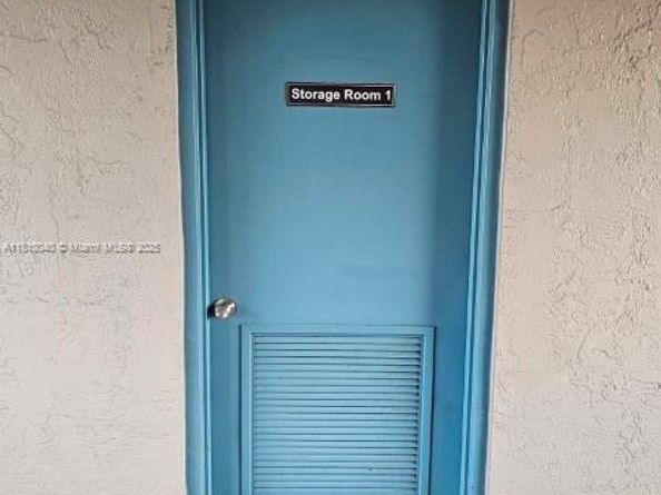 900 Colony Point Cir 505, Pembroke Pines FL 33026