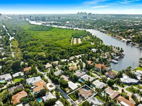 1931 NE 32nd Ave, Fort Lauderdale FL 33305