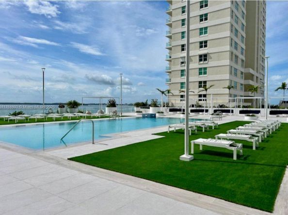 770 Claughton Island Dr 904, Miami FL 33131