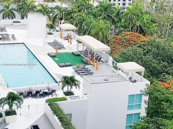 1871 NW S River Dr 1505, Miami FL 33125