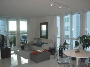 1871 NW S River Dr 1505, Miami FL 33125