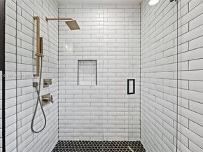 740 NE 76th St, Miami FL 33138