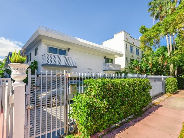 926 Michigan Ave 12, Miami Beach FL 33139