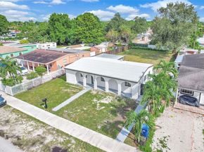 3315 NW 98th St, Miami FL 33147